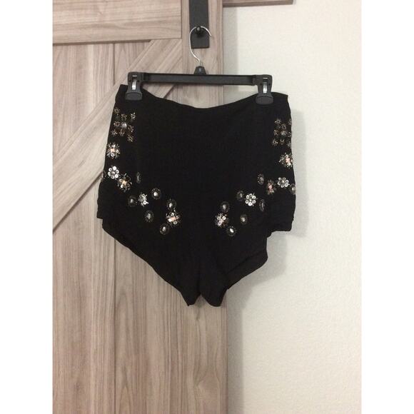 Lovers + Friends large black embellished shorts - Picture 1 of 4